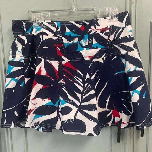 Chaps Sport Size 8 Golf Skort Skirt Attached Short Red Blue Floral Preppy - Picture 2 of 6